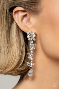 Earrings Post,Empower Me Pink,Exclusive,White,LIGHT at the Opera White ✧ Post Earrings