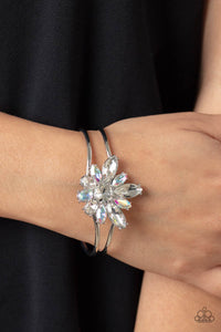 Bracelet Hinged,Iridescent,White,Chic Corsage White ✧ Hinged Iridescent Bracelet