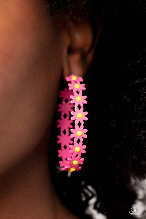 Daisy Disposition Pink ✧ Hoop Earrings
