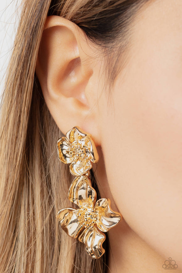 Gilded Grace Gold ✧ Post Earrings