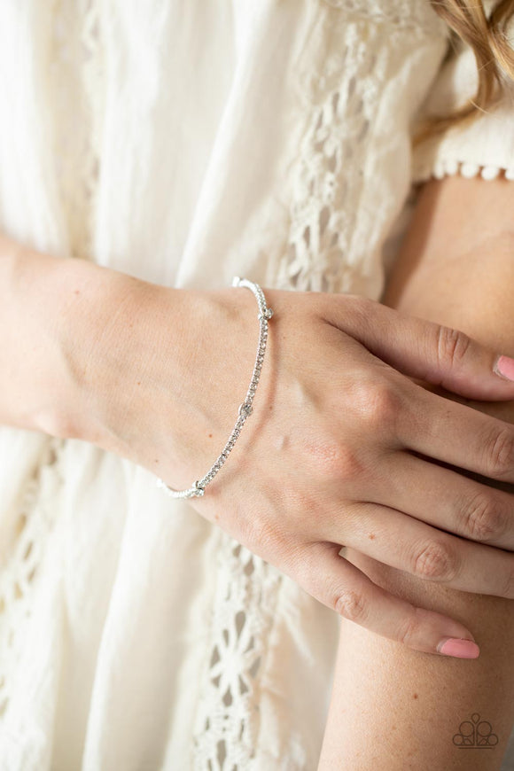 Upgraded Glamour White ✧ Bracelet Bracelet