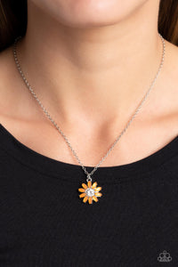 Necklace Short,Orange,Daisy Diva Orange ✧ Necklace