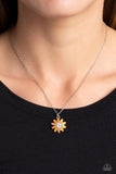 Daisy Diva Orange ✧ Necklace