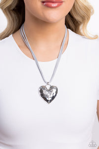 Gray,Hearts,Necklace Medium,Necklace Short,Silver,Valentine's Day,Confident Courtship Silver ✧ Heart Necklace