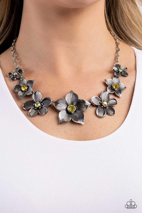 Free FLORAL Yellow ✧ Necklace
