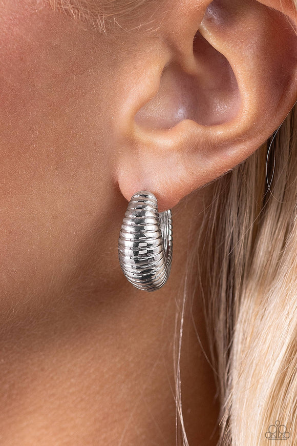 Textured Tenure Silver ✧ Hoop Earrings