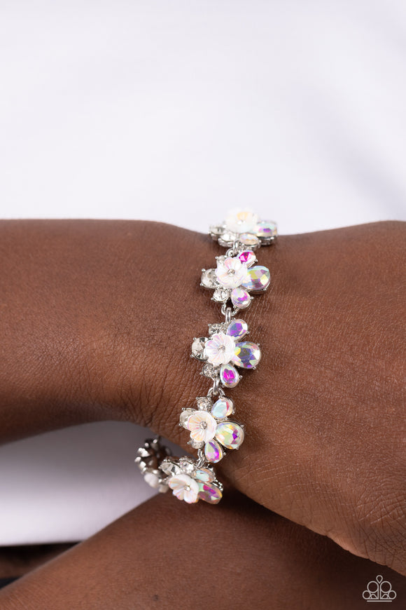 Floral Frenzy White ✧ Iridescent Bracelet