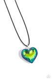 Seize the Simplicity Green ✧ Heart UV Necklace