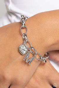 Bracelet Clasp,Initial,White,Guess Now Its INITIAL White - M ✧ Bracelet