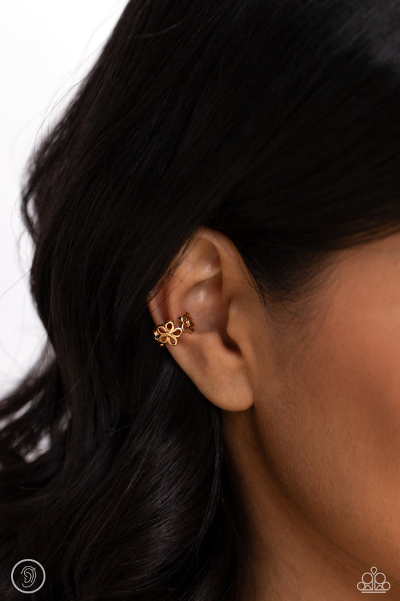 Daisy Debut Gold ✧ Cuff Earrings