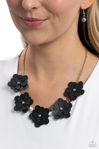 Black,Necklace Leather,Necklace Short,Balance of FLOWER Black ✧ Necklace