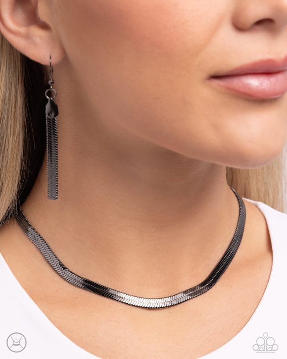 Musings Moment Black ✧ Choker Necklace