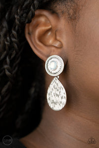 Earrings Clip-On,White,Emblazoned Edge White ✧ Clip-On Earrings
