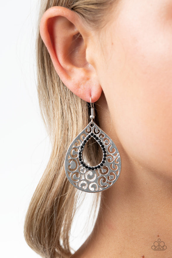 Airy Applique Black ✧ Earrings Earrings