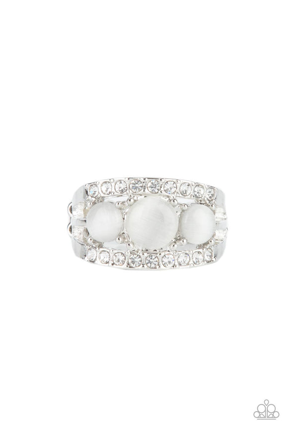 Majestically Mythic White ✧ Ring Ring