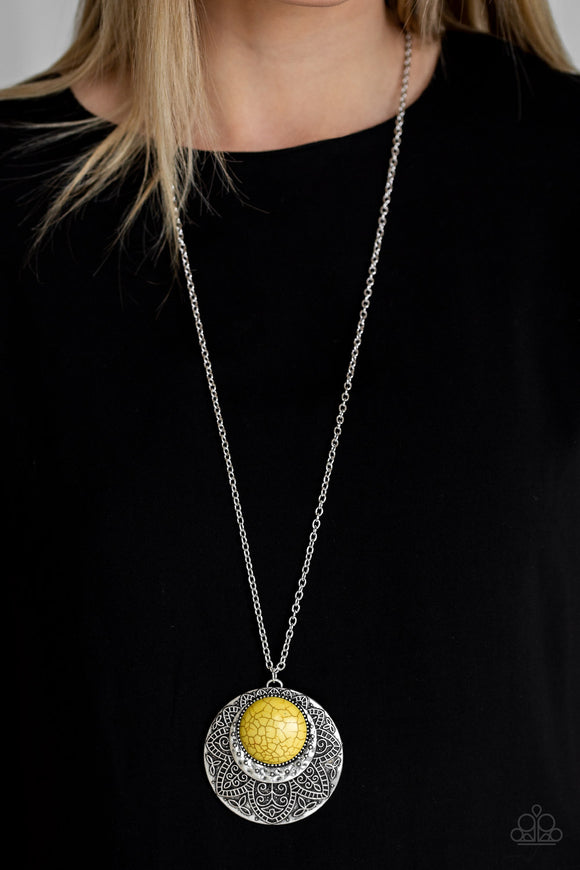 Medallion Meadow Yellow ✨ Necklace Long