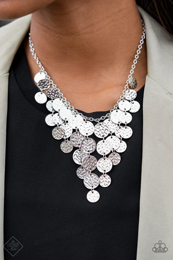 Spotlight Ready Silver ✧ Necklace Fashion Fix